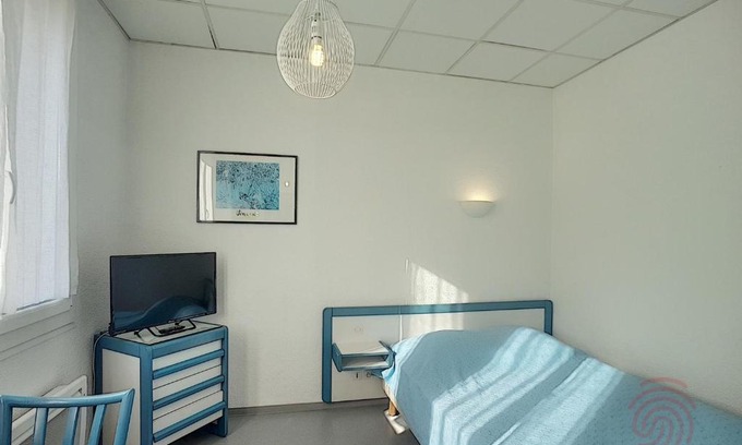 Lamalou-les-Bains Apartment | Studio Lamalou-les-Bains, 1 pièce, 2 personnes - FR-1-451-47