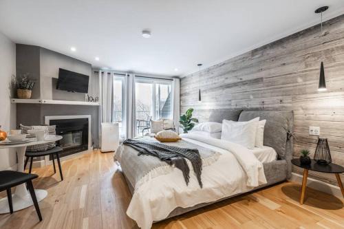Mont-Tremblant Village Apartment | Studio LIV203 by Gestion ELITE