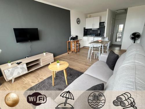 La Cote Radieuse Apartment | Studio lumineux, accès direct plage et piscine