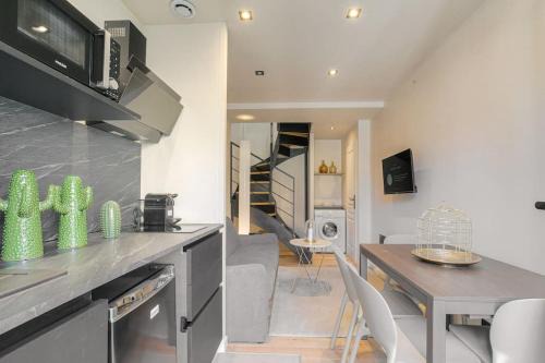 Buers Apartment | Studio moderne et équipé en duplex, Villeurbanne