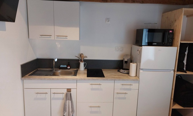 Manzat Apartment | Studio n° 4 Clos saint-Genest