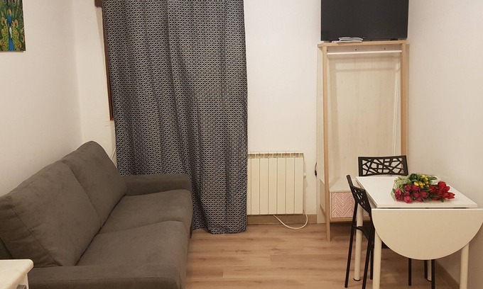 Nanteuil-les-Meaux Apartment | Studio near Disneyland Paris