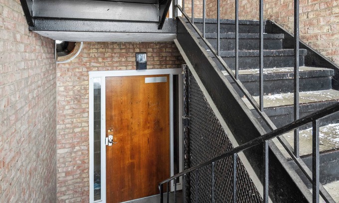 University District Apartment | Studio Near High St and Campus