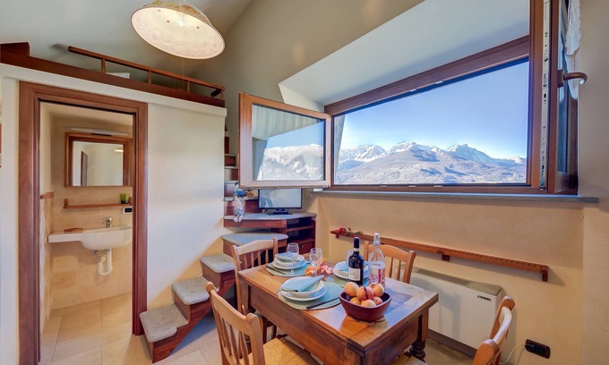 Sauze d'Oulx Apartment | Studio Placide Mountain View, Sauze d'Oulx, Italy