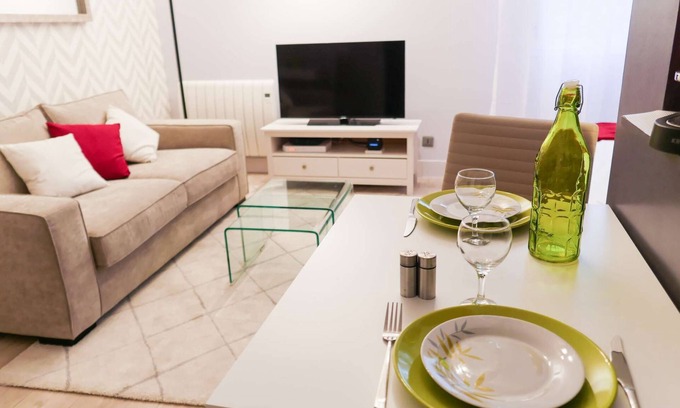 Lardenne Apartment | Studio Premium Toulouse Zénith - Parking, Métro et Netflix