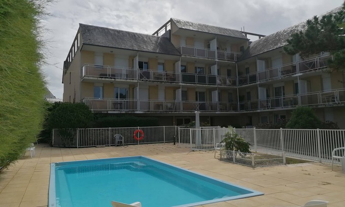 Quiberon Apartment | Studio Quiberon, with terrace, sleeps 4