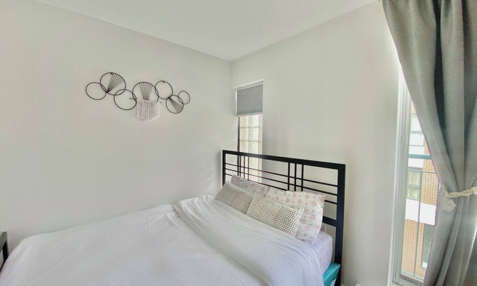 Quartier des Spectacles Apartment | Studio urbain à Ville-Marie – 309, emplacement central à Montréal
