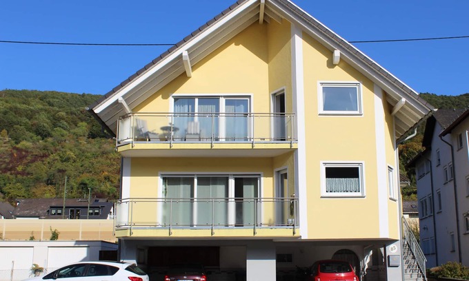 Kamp-Bornhofen Apartment | Studio valley view