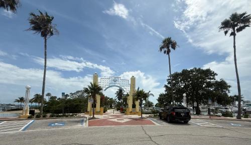 Bradenton Apartment | Studio Wendy