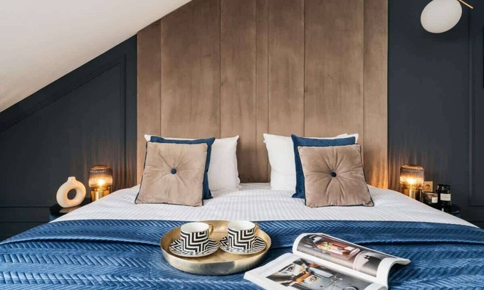 Stare Miasto Apartment | Studio with a Old Town view