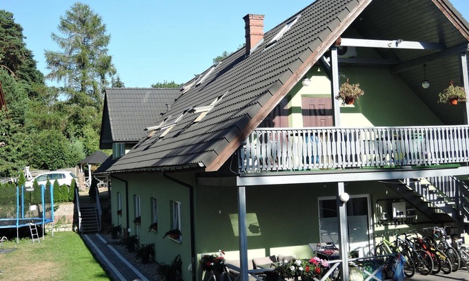 Wiselka Apartment | Studio with a pool and a large balcony not far from the sea and lake, WIselka