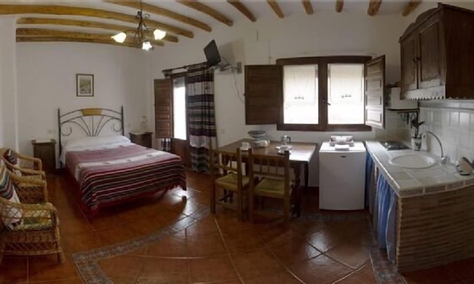 Lobras Cottage | Studio with kitchen, for 2 people. Rural Apartment El Huerto de Lobras.