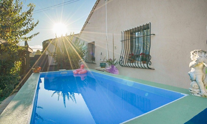 Mouans-Sartoux Villa | Stunning private villa with A/C, WIFI, private pool, TV, terrace, pets allowed and parking