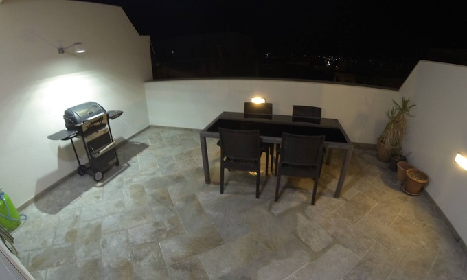 Zejtun Apartment | Stunning 1 Bedroom Penthouse