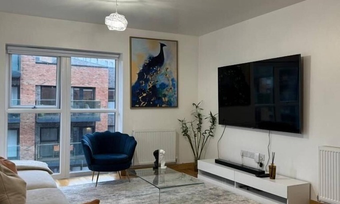 Dartford Apartment | Stunning 2-Bed Apartment in Dartford