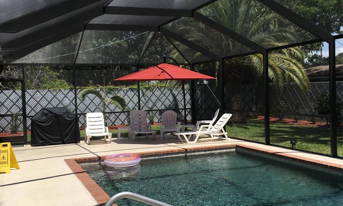South Gate Ridge House | Stunning 2BR/2BA Home with Private Heated Pool, Minutes from Siesta Key