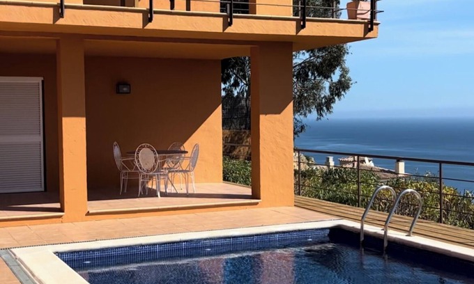 Sa Riera House | Stunning 5 Bedroom house in Begur: Breathtaking sea views with a fantastic pool