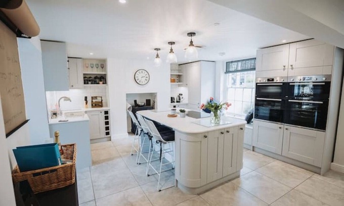 Herne Bay House | Stunning 5 bedroom period property by the sea