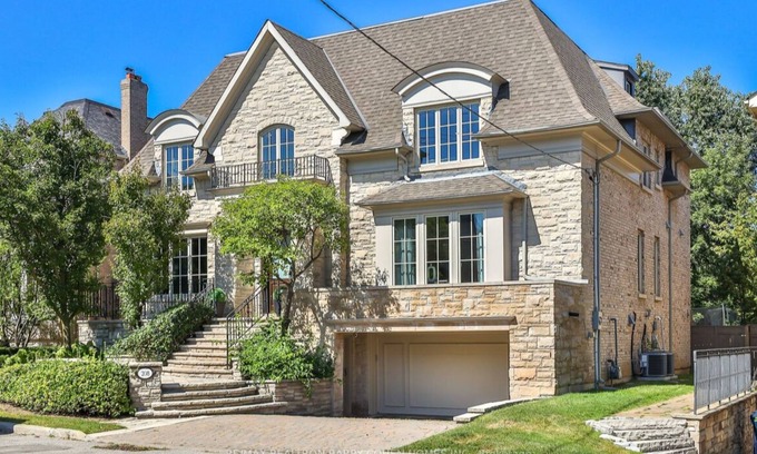 Toronto House | Stunning 8000sf North York home!