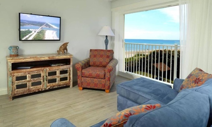 Indialantic By The Sea Resort | Stunning Afternoon Beach Walk: Spacious Suite w/Pool & Pristine Beach Access