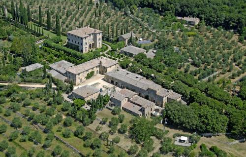 Simignano Apartment | Stunning Apartment In Ancaiano