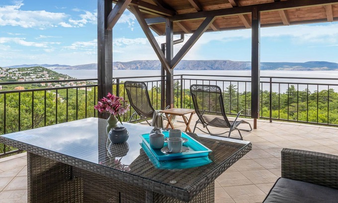 Klenovica Apartment | Stunning apartment in Klenovica