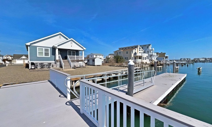 Cape May Court House House | Stunning Bayfront Home with a Boat Slip in Prime location near Avalon!