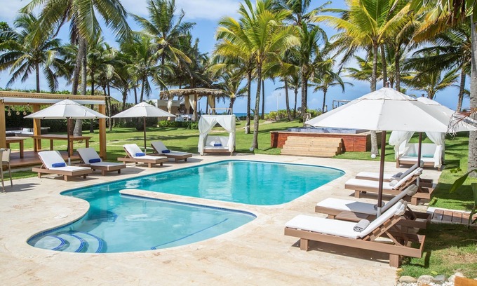 Cabarete Villa | Stunning Beach Front Property w/14 beds. Perfect for Multi families & Reunions!