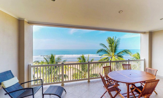 Barrio Los Faroles Apartment | Stunning beachfront condo with WiFi, shared pool, & sweeping ocean views