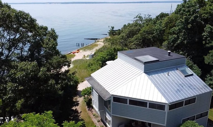 Laurel House | Stunning Beachfront Home ~ 5BR/3BA Family Friendly