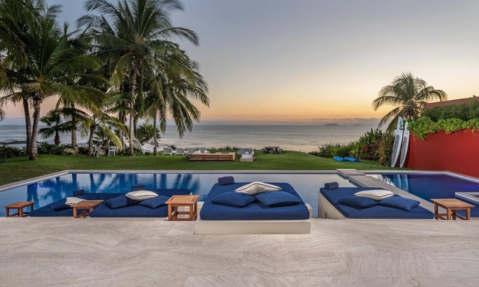 Punta de Mita Villa | Stunning Beachfront Villa, Chef & Butler Service w/Golf, Spa, Beach Clubs & Mor