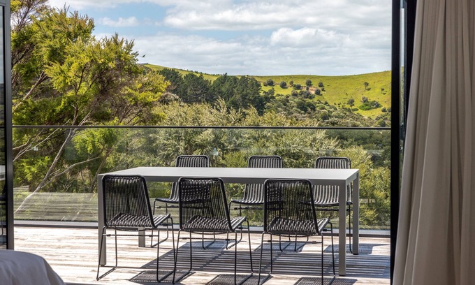 Ostend House | Stunning bush & sea views with modern design and architecture