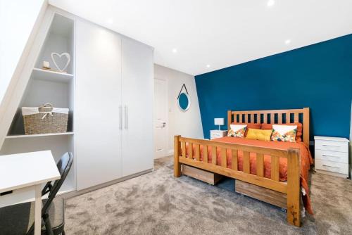 Brixton Apartment | Stunning Double Rooms within a Loft space