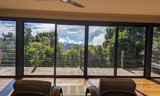 Elands Other | Stunning Escarpment Perch, stylish and spacious, Ellenborough Falls near by!
