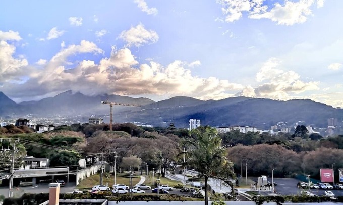 Escazu Apartment | Stunning Flat Studio in Prime Location -300f to Restaurants+CIMA Hosp