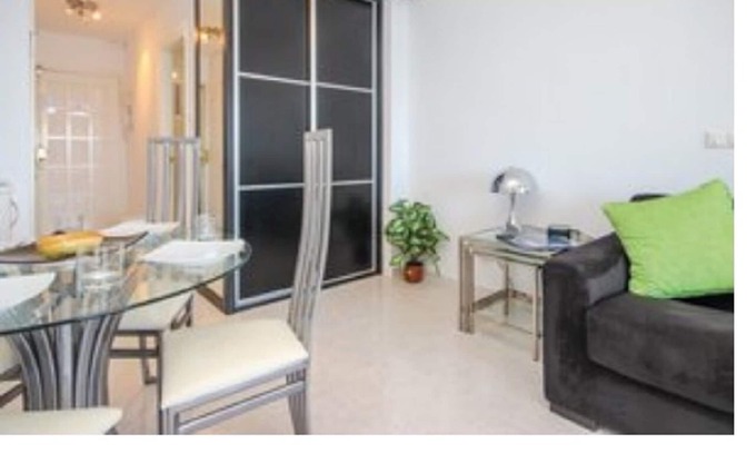 Calahonda Apartment | stunning frontline beach studio