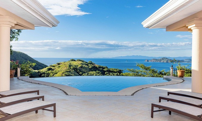 Playa Hermosa House | Stunning Fully Remodeled Ocean View Home - Casa Pom Pom