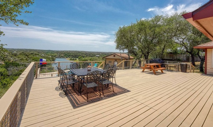 Burnet House | Stunning Hill Country Retreat overlooking Lake Buchanan!