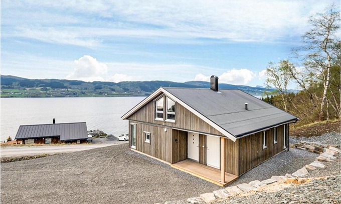 Gjemnes Municipality House | Stunning Home In Gjemnes With Wifi
