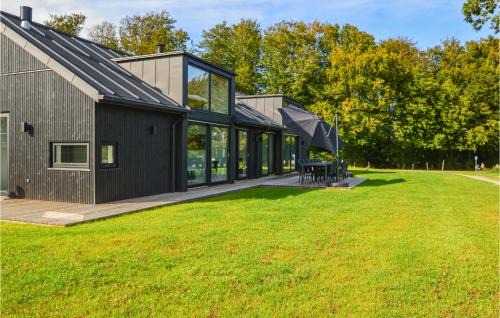 Fynshav House | Stunning Home In Haderslev With Kitchen