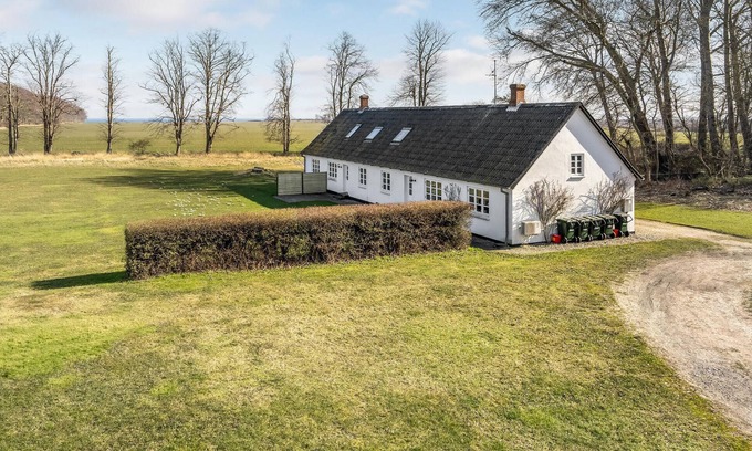 Sydlangeland House | Stunning home in Humble with WiFi