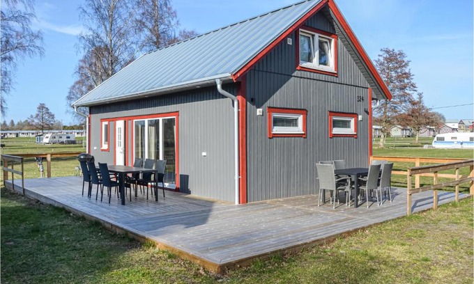 Hagaby House | Stunning Home In Löttorp With Wifi