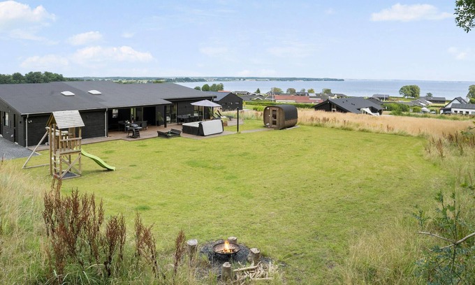 Sjølund House | Stunning home in Sjølund with sauna
