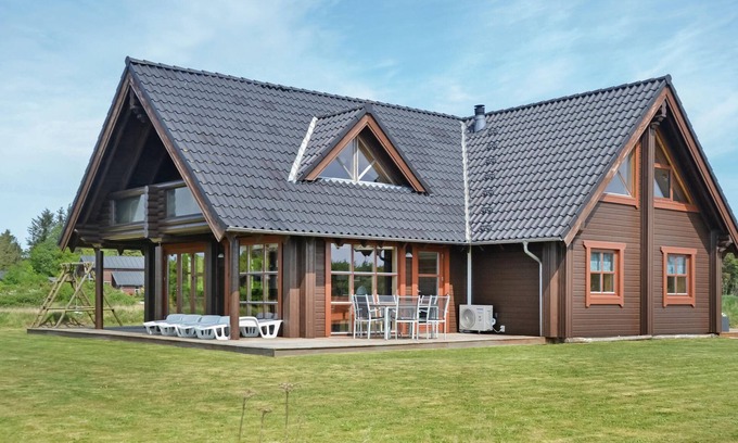 Ringkøbing-Skjern Municipality House | Stunning home in Skjern