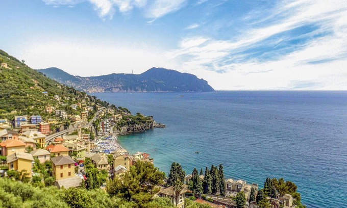 Canepa House | Stunning home in Sori with WiFi