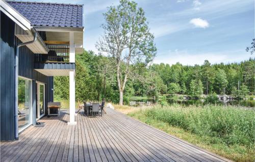 Tingsryd House | Stunning Home In Tingsryd With Kitchen