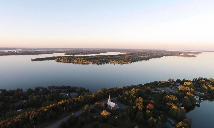 Prince Edward House | Stunning home near Sandbanks - Picton - Prince Edward County