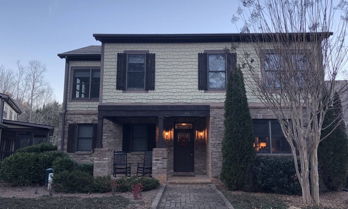 Clarkesville House | Stunning Lake Burton Home- comfortably decorated on Cherokee Cove.