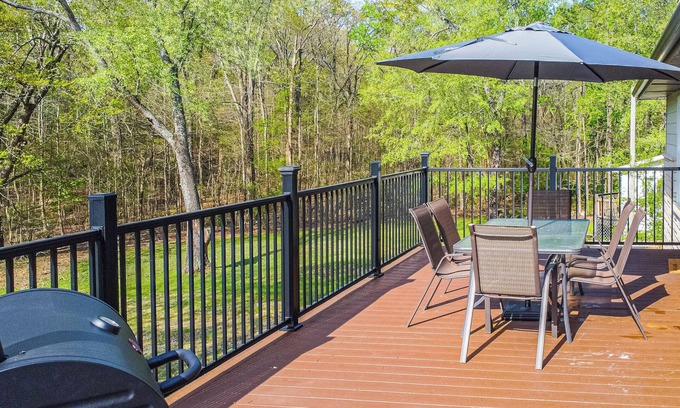 Gilbertsville House | Stunning Lakefront home featuring 4 bed, 3 bath. Located minutes from marina.