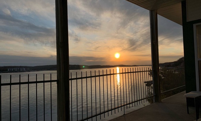 Lakeland Condo | stunning lakefront views in Harbour Town condo
